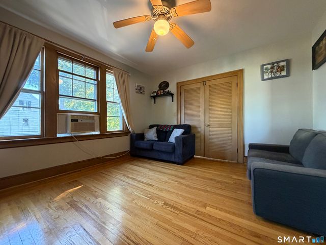 84 Ashland Place, New Haven, CT 06513