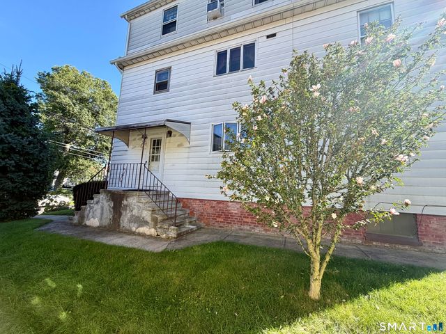 84 Ashland Place, New Haven, CT 06513