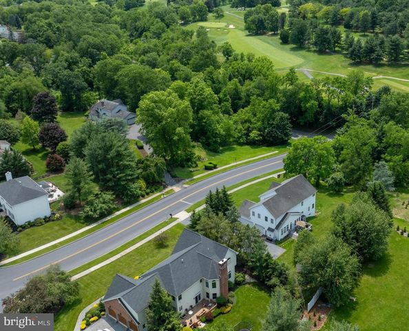 3620 GOLFVIEW DR, Mechanicsburg, PA 17050