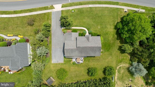 3620 GOLFVIEW DR, Mechanicsburg, PA 17050