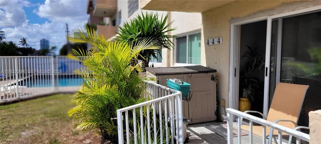 3522 NE 171st Street 104, North Miami Beach, FL 33160