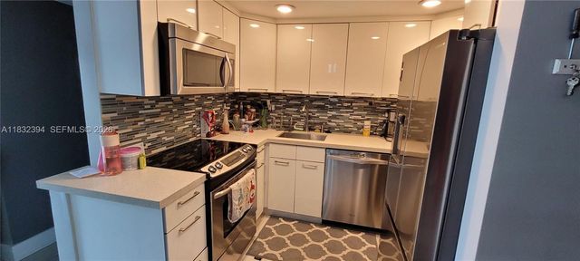 3522 NE 171st Street 104, North Miami Beach, FL 33160