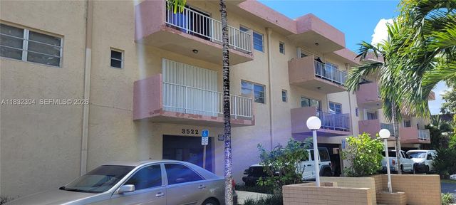 3522 NE 171st Street 104, North Miami Beach, FL 33160