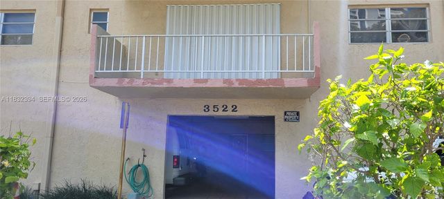 3522 NE 171st Street 104, North Miami Beach, FL 33160
