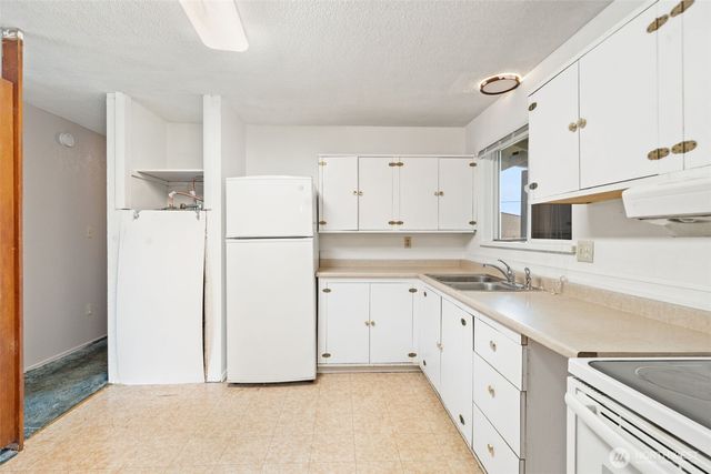2532 S Ainsworth Avenue, Tacoma, WA 98405
