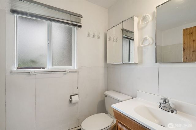 2532 S Ainsworth Avenue, Tacoma, WA 98405