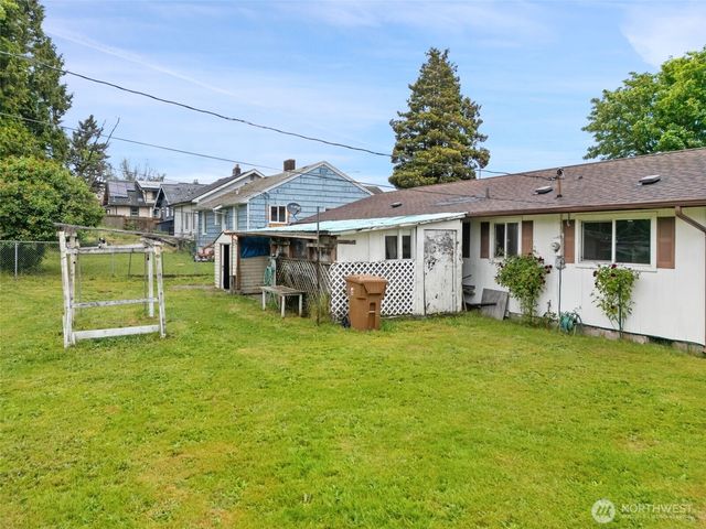 2532 S Ainsworth Avenue, Tacoma, WA 98405