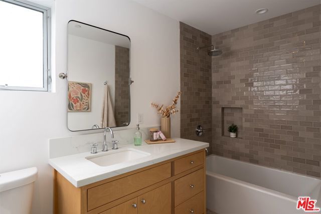 1803 S Orange Drive, Los Angeles, CA 90019