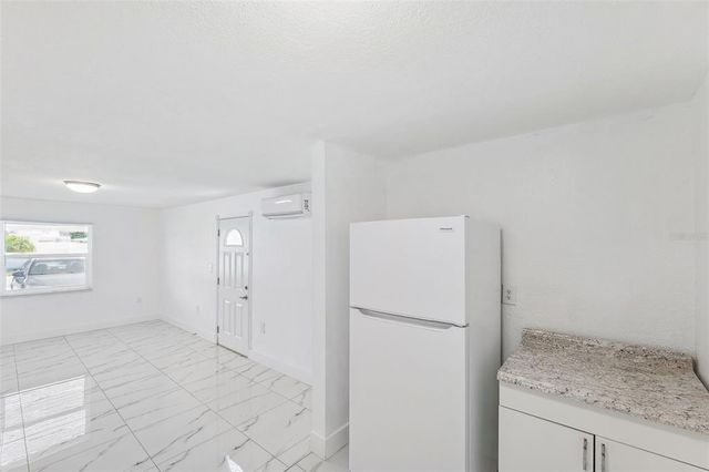 6010 BLOSSOM AVENUE, Tampa, FL 33614