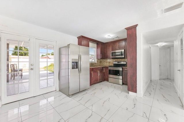 6010 BLOSSOM AVENUE, Tampa, FL 33614