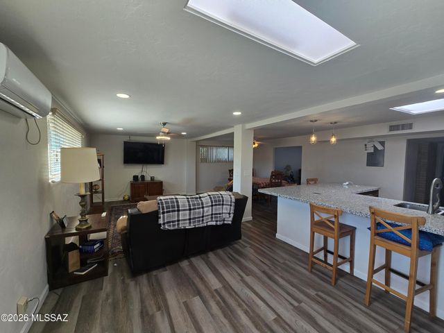 8556 E Kenyon Drive, Tucson, AZ 85710