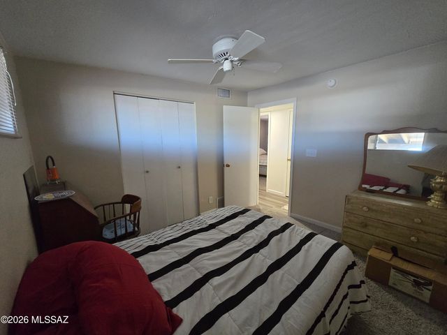 8556 E Kenyon Drive, Tucson, AZ 85710