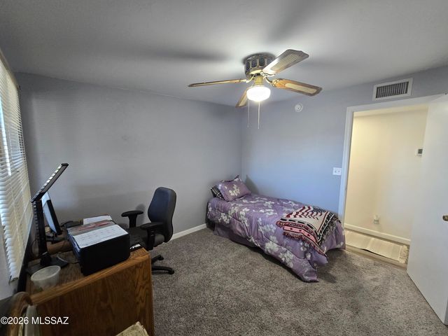 8556 E Kenyon Drive, Tucson, AZ 85710