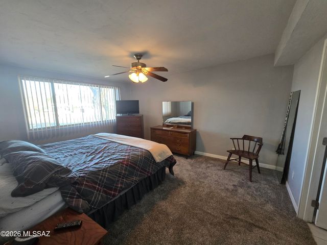 8556 E Kenyon Drive, Tucson, AZ 85710