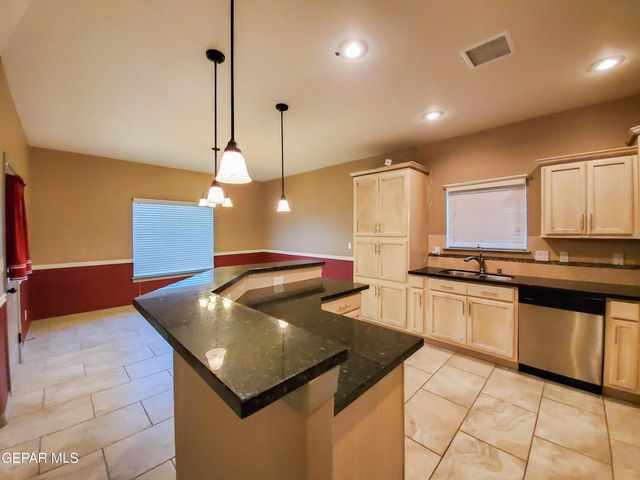13125 Lost Willow, El Paso, TX 79938