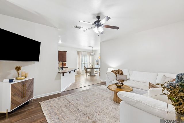 42462 Harborstone Ave, Prairieville, LA 70769