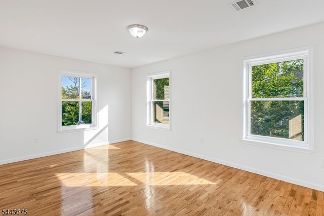 326 Magnolia Ave, Elizabeth City, NJ 07206