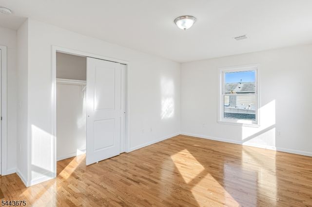 326 Magnolia Ave, Elizabeth City, NJ 07206
