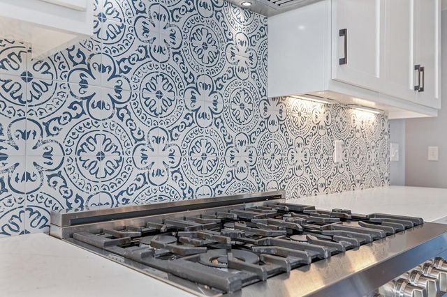 8940 Castle Park Dr., Elk Grove, CA 95624