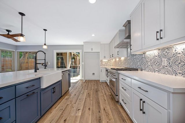 8940 Castle Park Dr., Elk Grove, CA 95624