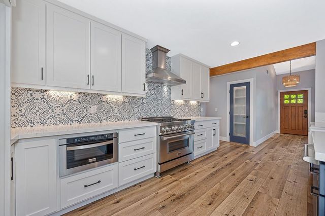 8940 Castle Park Dr., Elk Grove, CA 95624