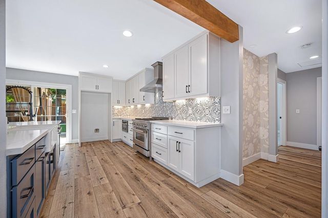 8940 Castle Park Dr., Elk Grove, CA 95624