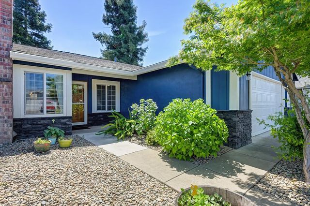 8940 Castle Park Dr., Elk Grove, CA 95624