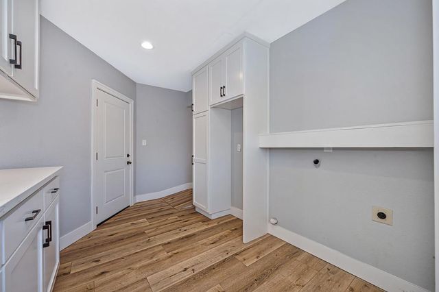 8940 Castle Park Dr., Elk Grove, CA 95624