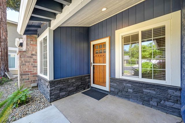 8940 Castle Park Dr., Elk Grove, CA 95624