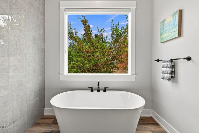 2378 NW Wyeth Place, Bend, OR 97703