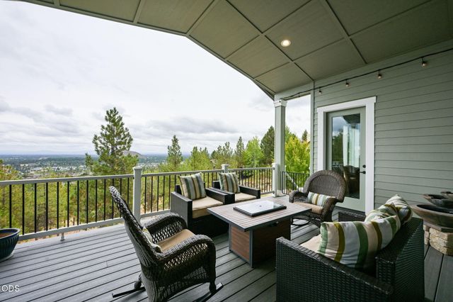 2378 NW Wyeth Place, Bend, OR 97703