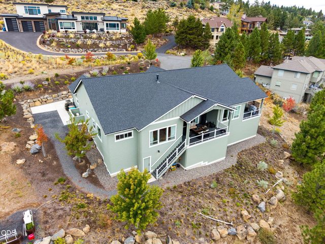 2378 NW Wyeth Place, Bend, OR 97703
