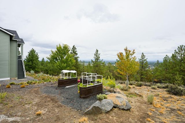 2378 NW Wyeth Place, Bend, OR 97703