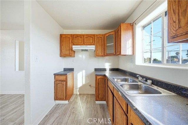 10929 Compton Avenue, Los Angeles, CA 90059