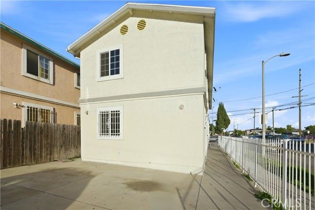 10929 Compton Avenue, Los Angeles, CA 90059