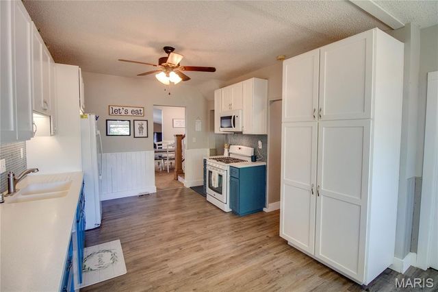944 Albers Lane, Bethalto, IL 62010