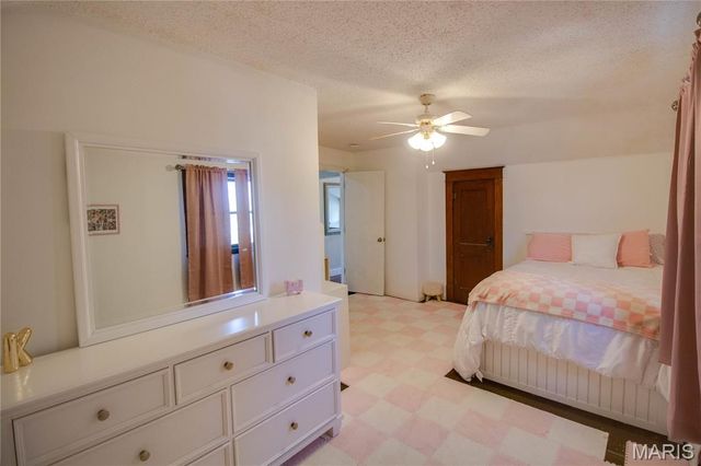944 Albers Lane, Bethalto, IL 62010