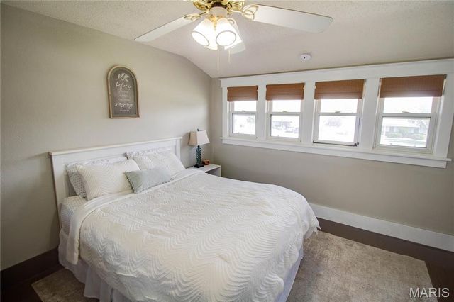 944 Albers Lane, Bethalto, IL 62010