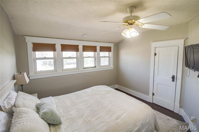 944 Albers Lane, Bethalto, IL 62010