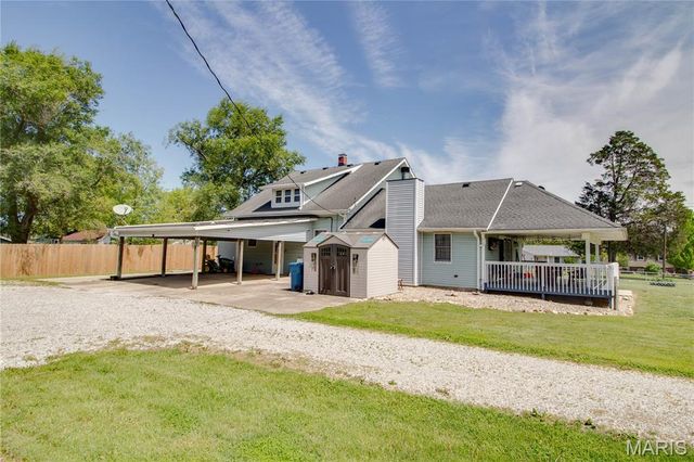 944 Albers Lane, Bethalto, IL 62010