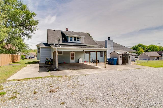 944 Albers Lane, Bethalto, IL 62010