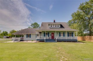 944 Albers Lane, Bethalto, IL 62010