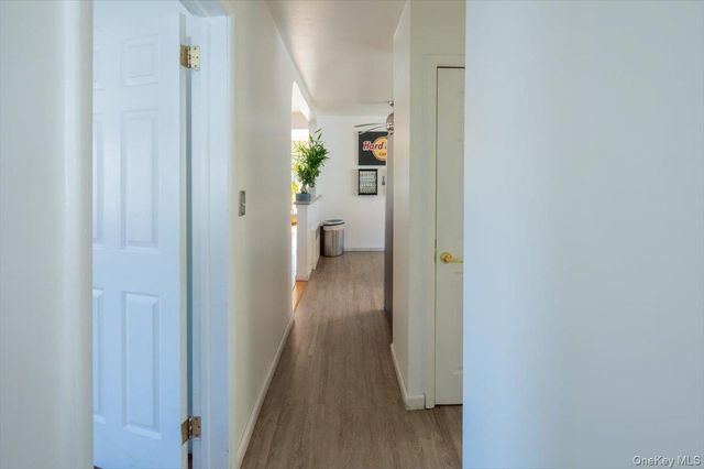 19611 Pompeii Avenue, Hollis, NY 11423