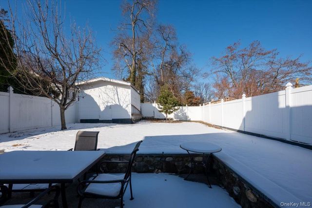 19611 Pompeii Avenue, Hollis, NY 11423