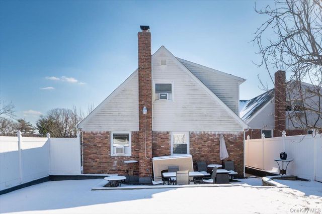 19611 Pompeii Avenue, Hollis, NY 11423