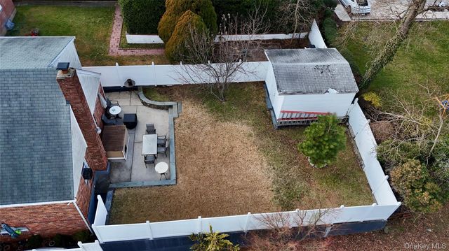 19611 Pompeii Avenue, Hollis, NY 11423