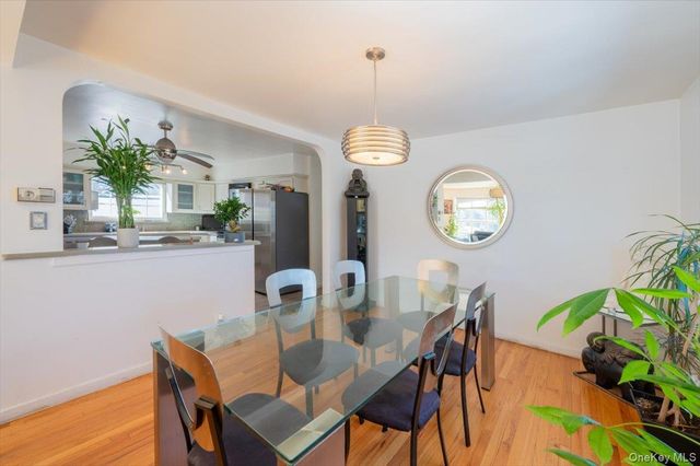 19611 Pompeii Avenue, Hollis, NY 11423