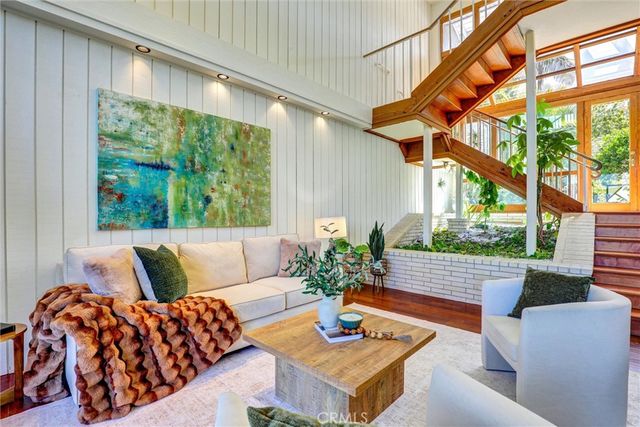 1 Saint Tropez, Newport Beach, CA 92660