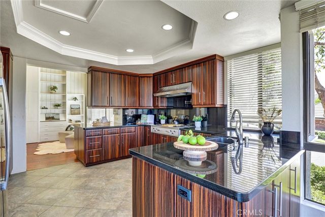 1 Saint Tropez, Newport Beach, CA 92660