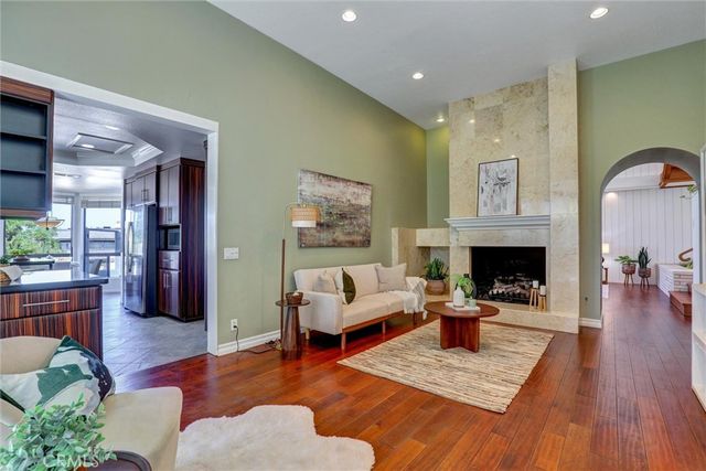 1 Saint Tropez, Newport Beach, CA 92660